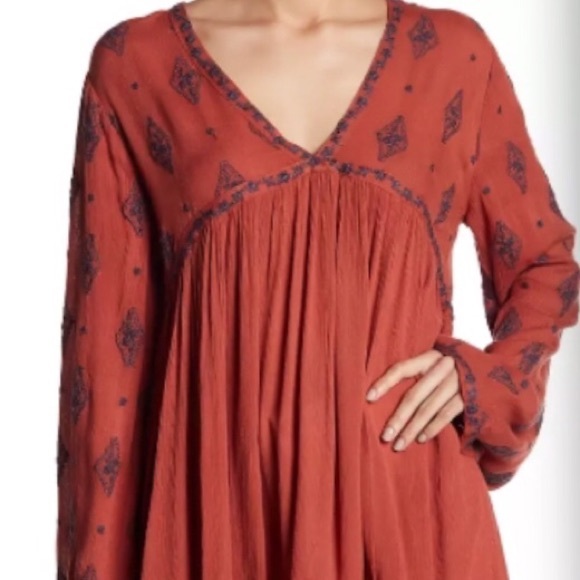 FREE PEOPLE DIAMOND EMBROIDERED BELL SLEEVE TUNIC - Picture 3 of 7